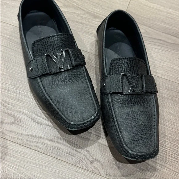 Black Loafers with Silver Logo
Louis Vuitton Monte Carlo black on black loafer - Picture 1 of 4